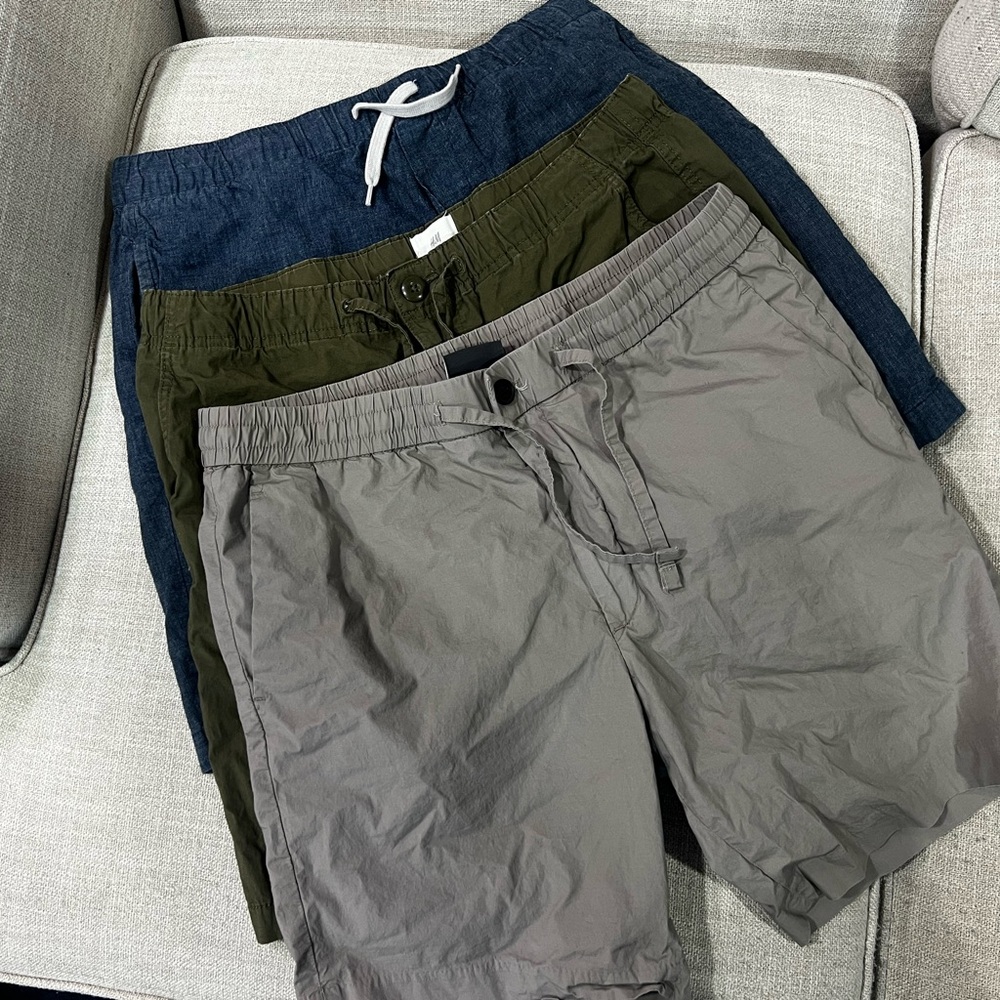 Men's Casual Shorts Bundle - Gray, Green, Blue